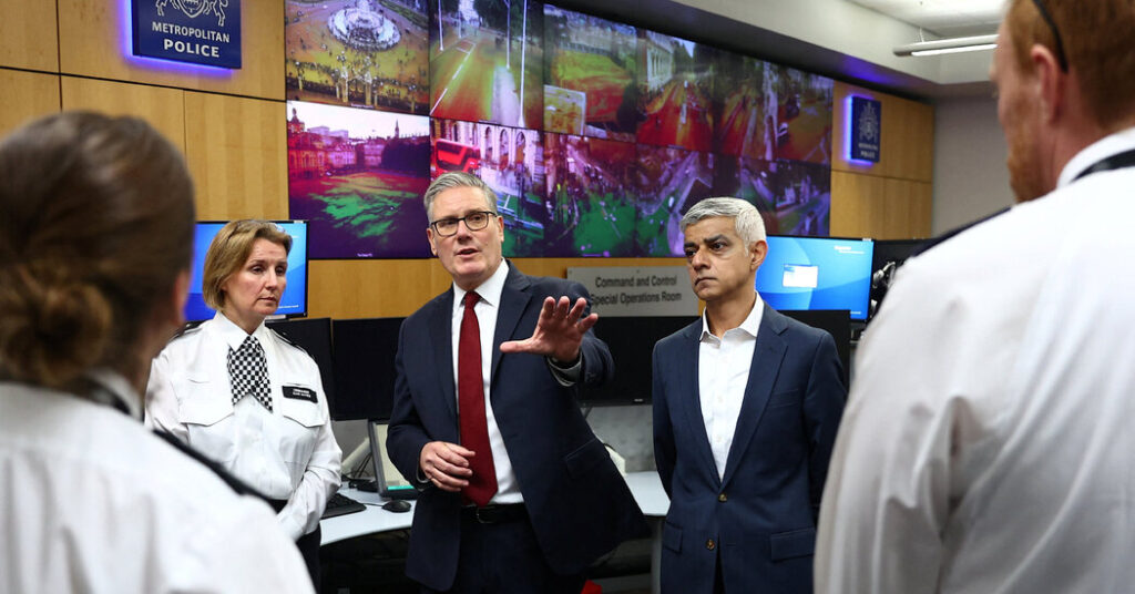 London Prepares for Rival Protests, With a Major Security Effort