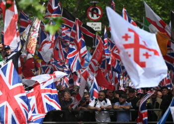 Rival Protests Take Place in London, With a Major Security Effort