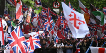 Rival Protests Take Place in London, With a Major Security Effort