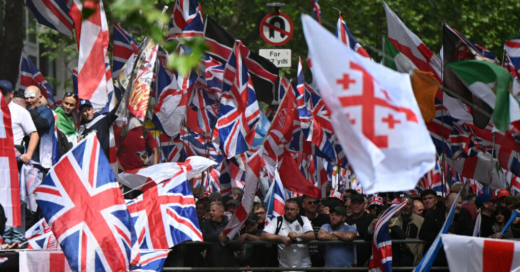 Rival Protests Take Place in London, With a Major Security Effort