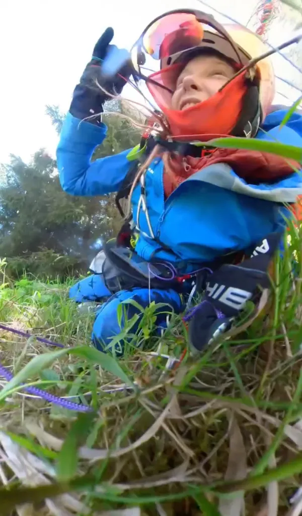 Paraglider Sabrina after being hit by a Cessna 172 near Zell am See.
