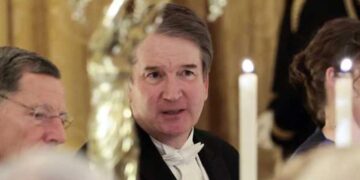 Alarm as Supreme Court right-wingers seen at Trump’s White House dinner