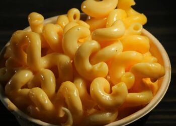 A Chick-fil-A worker got fired and then showed up behind the register to allegedly refund himself over $80,000 in mac and cheese