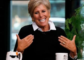 Suze Orman once said earning more than $800,000 would make her ‘sick to my stomach’—but that turning down Oprah Winfrey cured her self-doubt