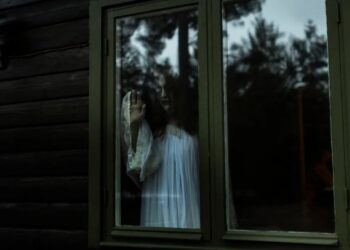 Scientists Say They’ve Figured Out What Causes “Ghosts”