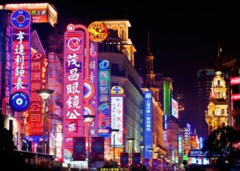 Chinese Court Rules That a Worker Cannot Be Replaced by AI