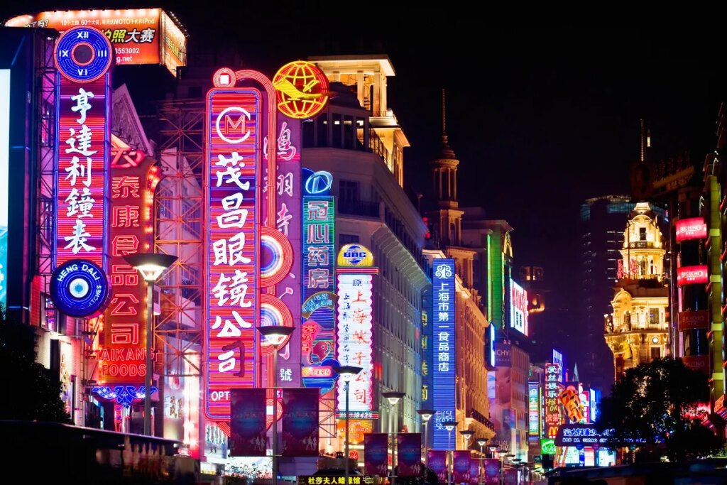 Chinese Court Rules That a Worker Cannot Be Replaced by AI