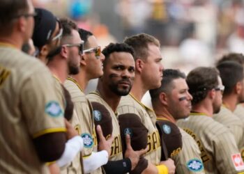 San Diego Padres to sell team to investor group led by Kwanza Jones and José E. Feliciano, who will become the second Latino owner in baseball
