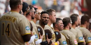 San Diego Padres to sell team to investor group led by Kwanza Jones and José E. Feliciano, who will become the second Latino owner in baseball