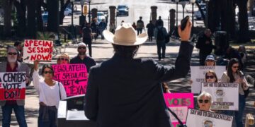 Democrat and Republican Voters United on Key Issue: Hatred of Data Centers