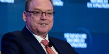 Trump official squirms when pressed by reporter: ‘I don’t know the definition of war’