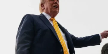 ‘Is this the market calling?’ Trump faces new market manipulation claims over war idea