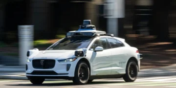 Big money is betting the self-driving future belongs to a small club