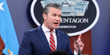 ‘Flailing’ Trump now has Hegseth ‘trying to get around the Constitution’: Veteran Dem