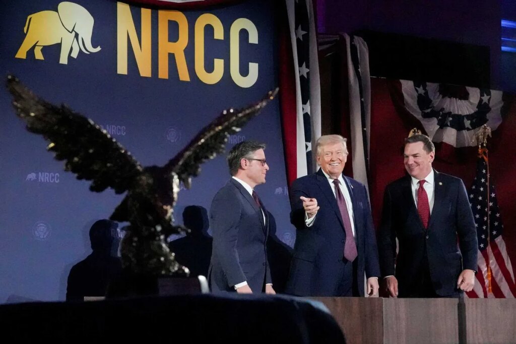 GOP ‘spread the red so thin’ they’ve gerrymandered themselves into blue ‘tsunami’: analyst