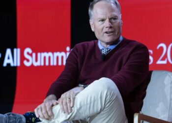 The CEO of Trek Bicycle reads 52 books a year, hates smartphones, and thinks Milton Friedman was wrong