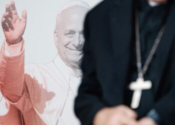 How the Pope Connects War, Immigration, and Abortion