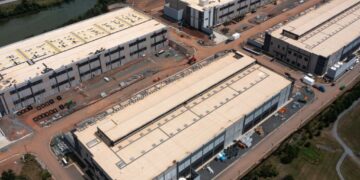 In Irony-Soaked Incident, Amazon Data Center Shuts Down Due to High Temperatures