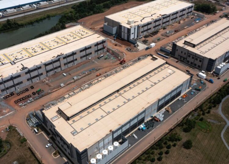 In Irony-Soaked Incident, Amazon Data Center Shuts Down Due to High Temperatures