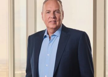 ‘If he tells you he can beat me, I’ll sue!’: Inside the $9 billion friendship between the CEOs of Amex and Delta