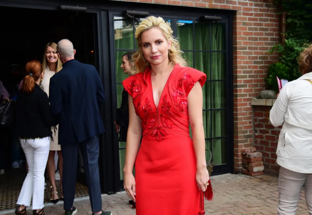 A Member of Sackler Family Says She Got Addicted to Opioids