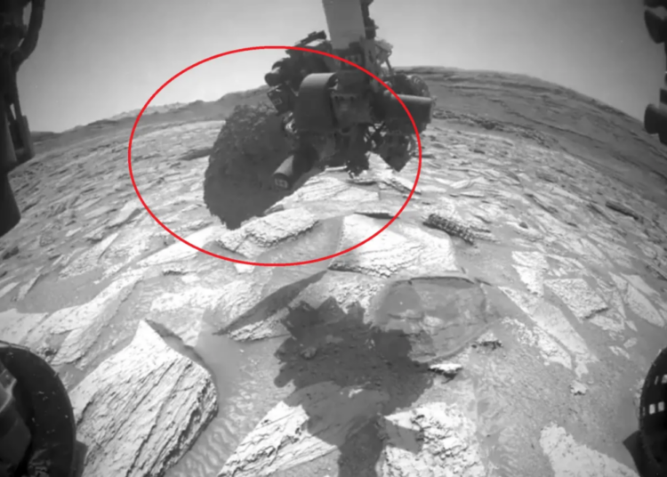 NASA Rover Gets Arm Stuck Inside Mars Rock, Struggles to Break Free