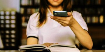 A Major Paper Claiming AI Is Good for Students Just Got Retracted, Which Is Very Bad News for Advocates of AI in the Classroom