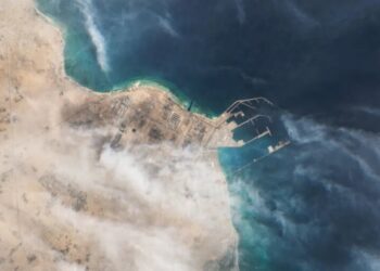 Qatar sends first LNG shipment through Hormuz since war started