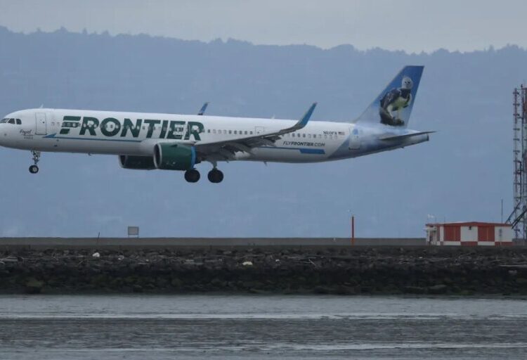 Frontier swoops in after Spirit fails while rivals cut capacity