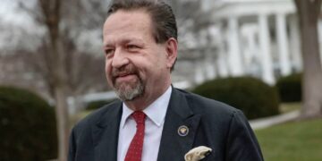 GOP pundit stupefies with extraordinary excuse for Trump admin failure