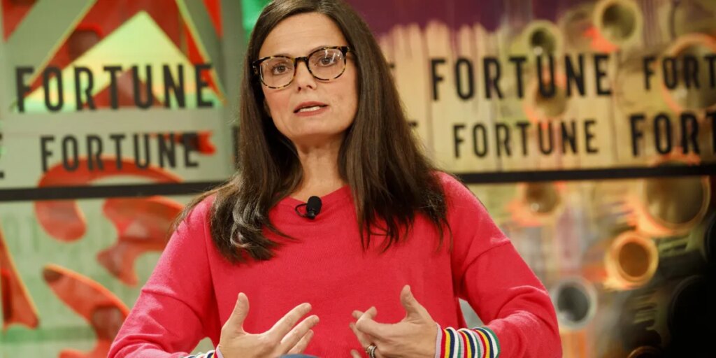 Microsoft’s CFO admits she joined the tech giant without even knowing her salary—and then missed her first day of work