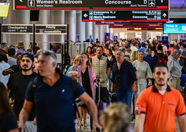 Memorial Day Weekend Travel Is Expected to Break Records in the U.S. How to Beat the Crowds—and Keep Costs Down