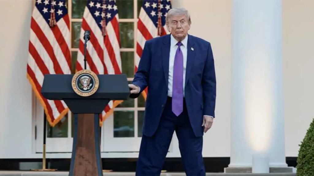 ​Trump heads to China as report points to his ‘American decline’ undercutting his hand