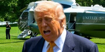 ‘You dumb person!’ Trump erupts when pressed on his ballooning $1B White House ballroom