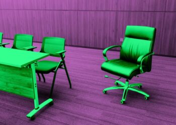 Large Study Finds That Replacing Workers With AI Is Backfiring Badly