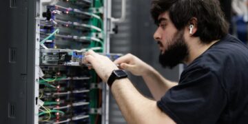 ‘That doesn’t sound very healthy’: Amazon’s reported tokenmaxxing might gamify AI usage, analyst warns