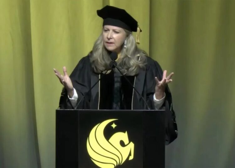 UCF commencement speaker met with boos over pro-AI remarks during ceremony: ‘Struck a chord’