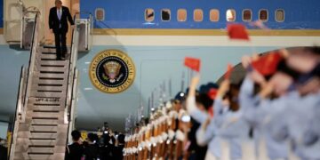 Trump reportedly ‘humiliated’ after rival leader snubs president at airport: ‘Rocky start’