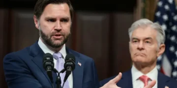 JD Vance made a telling reveal with new ‘shameless lie’: analyst