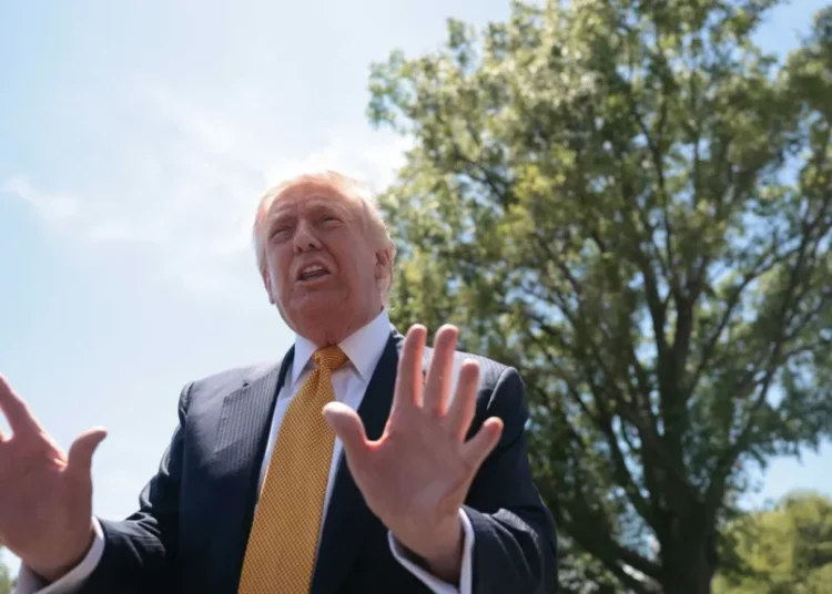 White House in a panic that gas is about to pass $5: report