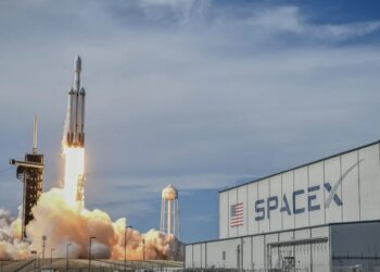 SpaceX said to plan public IPO filing as soon as Wednesday