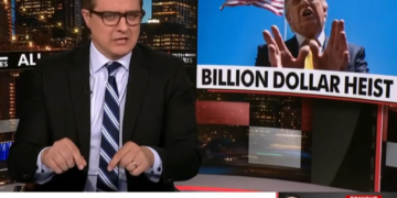 ‘Stinks to high heaven’: Chris Hayes connects the dots on Trump’s brazen slush fund