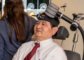 Scientists Say Test Subjects Were Able to Quit Smoking After They Blasted Their Brains With a Huge Magnet