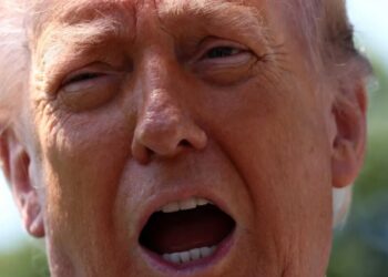 ‘Kathy, call me’: Trump lashes out at NY governor with bizarre backhanded offer