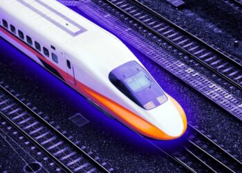 College Kid Shuts Down High Speed Trains With a Laptop and a Radio