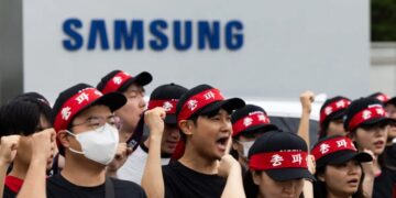A 45,000-person labor strike at Samsung’s memory chip plants could throw a wrench into the AI boom