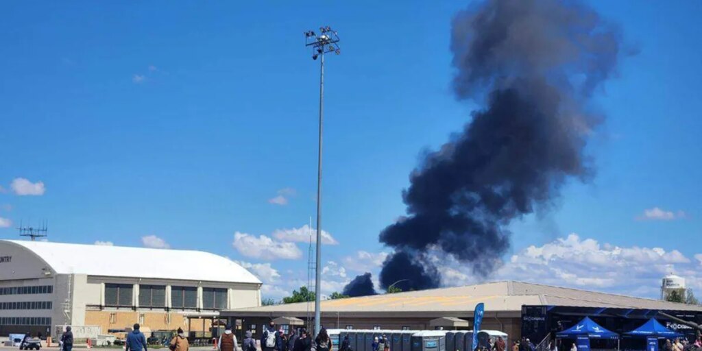 Four crew members ejected safely after two Navy jets collide and crash during air show in Idaho