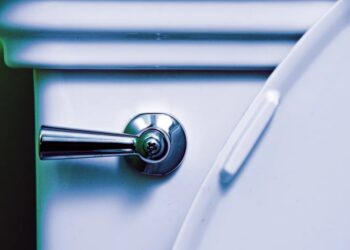 Tech Workers, Long Treated Like Aristocracy, Are Now Human Waste