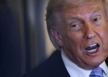While Trump insisted the Iran war would end ‘soon,’ an account in his name was buying millions in oil, defense and gold