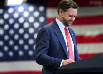 JD Vance’s flopped joke sparks instant mockery: ‘Charm of a rattlesnake’